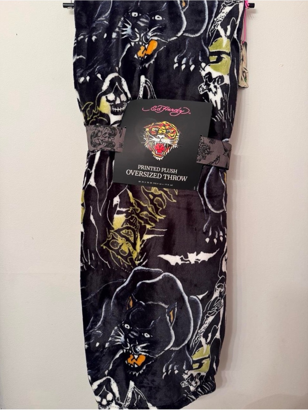Ed Hardy Halloween Black Panther Printed
Oversized Plush Throw Blanket